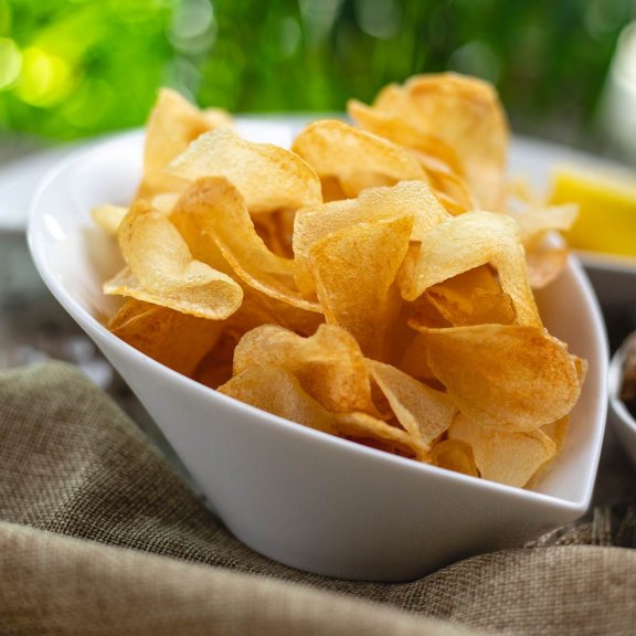 potato-chips-white-plate-compressed