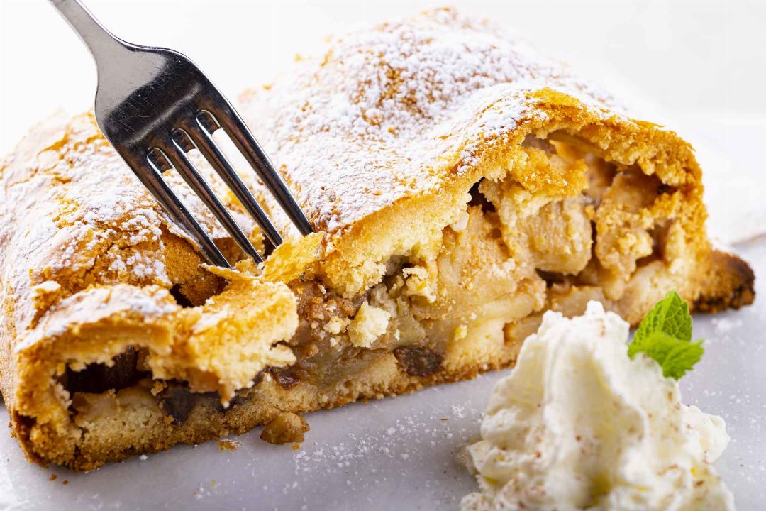 STRUDEL DI MELE CON PASTA FROLLA GIA' PRONTO 3 x 1,15 kg